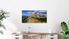 Mockup Fotokunst von Achim Thomae: Panorama der Dolomiten mit sanften Almwiesen.