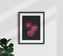 Mockup Fotokunst von Ramona Reimann: zarter Blumenstrauß mit leuchtenden Farben