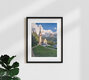 Mockup Fotokunst von Achim Thomae: St. Jakobkirche in der goldenen Stunde vor Gewitterwolken.