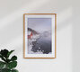 Mockup Rotes Bootshaus an einer Bucht auf Senja, Nordnorwegen, Norwegen – Fotokunst von Eva Stadler als Poster oder Acrylglasbild