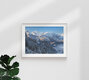 Mockup Fotokunst von Achim Thomae: Winterlandschaft mit Schloss im Morgennebel