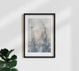 Mockup Fotokunst von Sebastian Worm: beruhigendes Winterbild mit schneebedeckten Pflanzen.