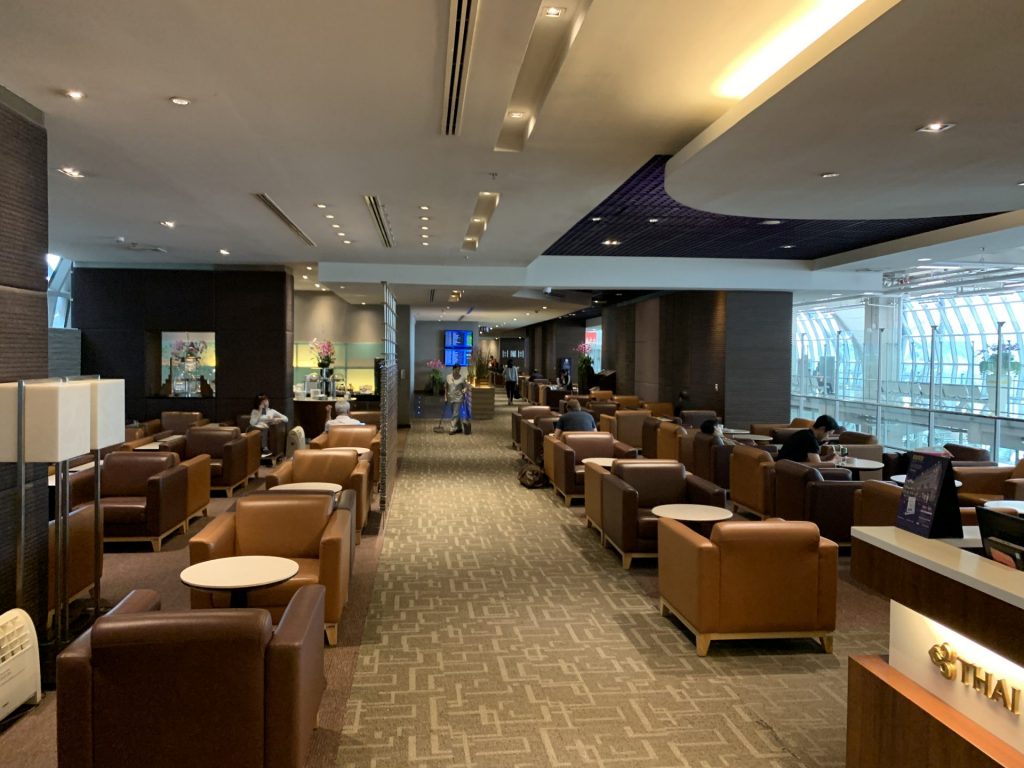 Thai Airways Royal Silk Lounge in Bangkok Thai Airways Royal Silk Lounge in Bangkok