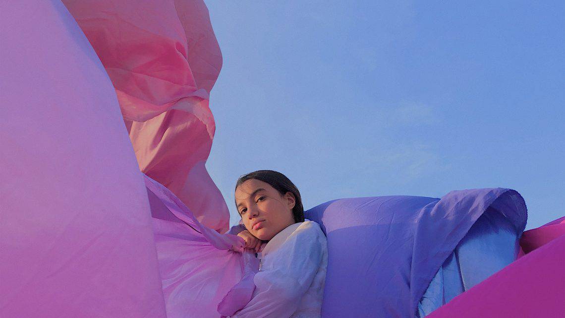 Fotografia Minimalista de Ismail Zaidy 1 Through Billowing Pastels,