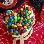 Create your own mouth-watering Crispy Rice Mickey Treats from Walt Disney World at home with this easy recipe. #WaltDisneyWorld #DisneyLand #Disney #DisneyRecipes #RiceKrispieTreats #Dessert #Snacks #DisneySnacks #DisneyFood