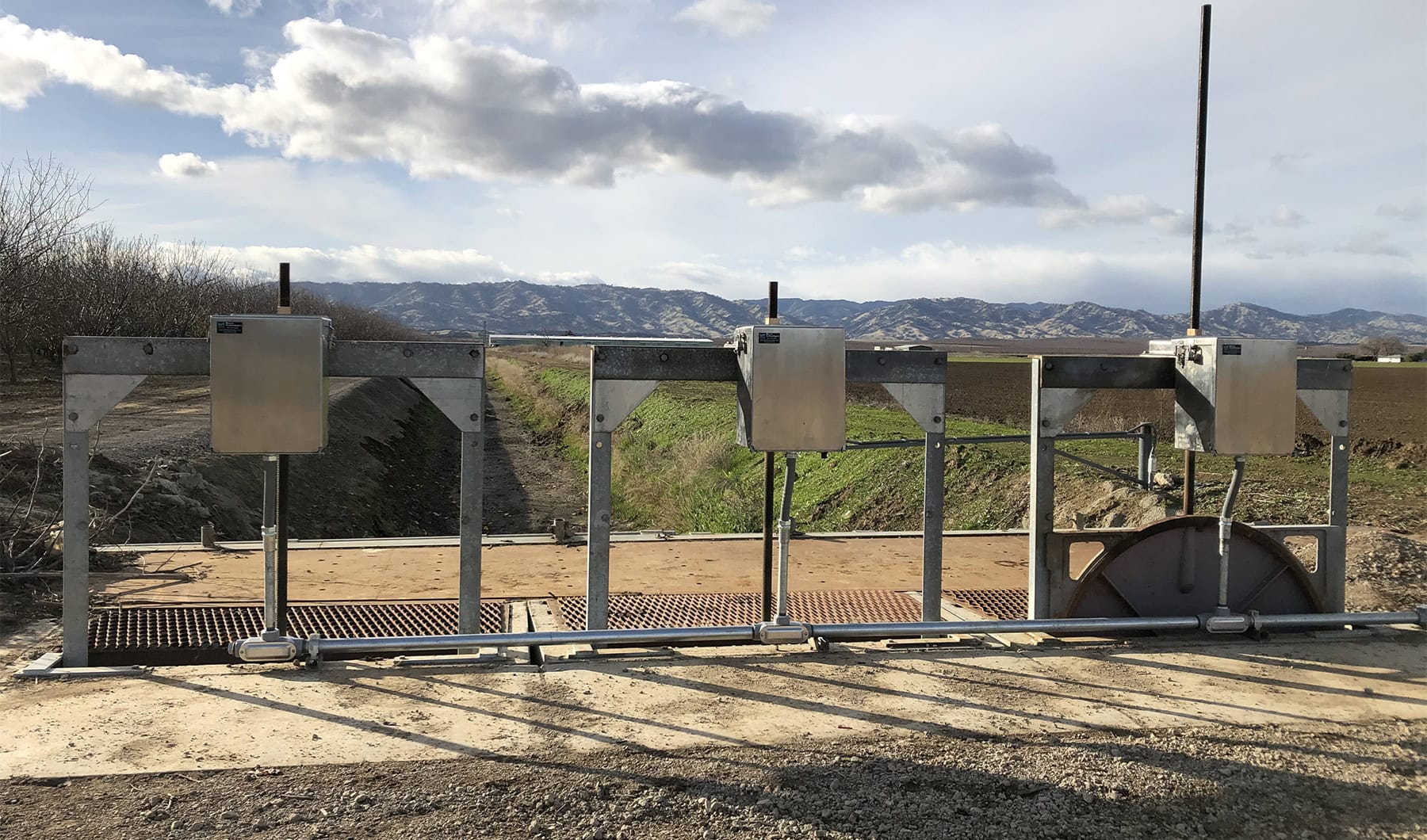 sluice-slide-gate sluice-slide-gate