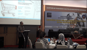 Secretary General of Trade Ministry Karyanto Suprih gives a speech at the Public Relations Coordinating Boards thematic discussion, Jakarta, Tuesday (4/9) afternoon. (Photo by: IST)