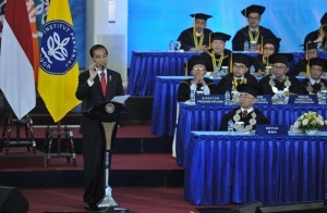 President Jokowi delivers a remarks during a public lecture at the Bogor Institute of Agriculture (IPB) tocommemorate the 54th Dies Natalis (anniversary) of IPB, at the Bogor Dramaga Campus, West Java, on Wednesday (6/9)