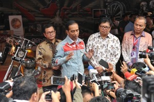 President Jokowi attends Indonesia International Motor Show 2018. (Photo by: Cabinet Secretariat documentation).