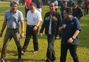 President Jokowi reviews the National Training Center for Equestrian in Arthayasa Stable, Limo, Depok City, West Java, Sunday (6/5). (Photo by: BPMI)