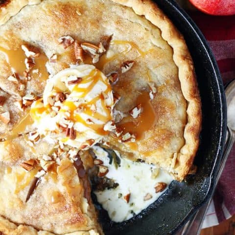 Quick & Easy Skillet Apple Pie