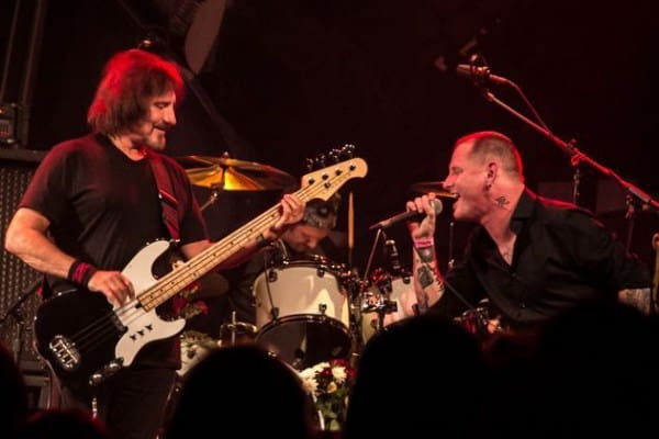 Geezer Butler, Corey Taylor + More to Play Honors Concert for Deep Purple + Cheap Trick Musicians - @Loudwire #blacksabbath #gunsnroses #slipknot 1 Geezer Butler, Corey Taylor + More to Play Honors Concert for Deep Purple + Cheap Trick Musicians - @Loudwire #blacksabbath #gunsnroses #slipknot Artes & contextos geezer butler corey taylor more