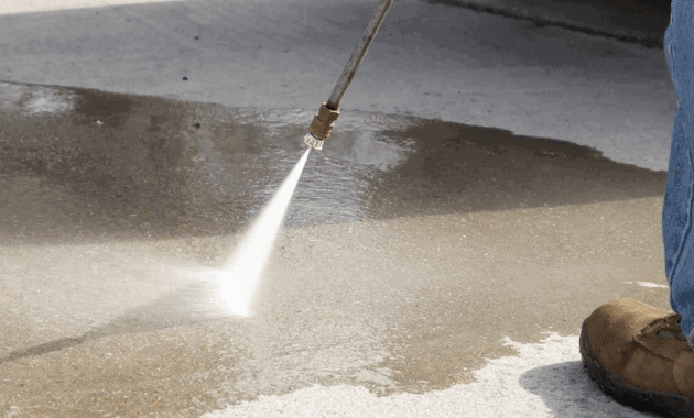 HOW TO CLEAN CONCRETE PATIO USING A PRESSURE WASHER
