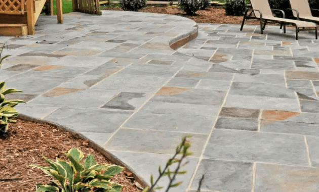 HOW TO REMOVE GREASE STAINS ON THE CONCRETE PATIO