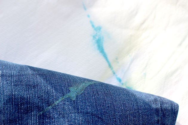 Jean stain varnish
