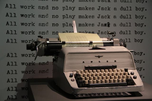 10 Screenplay Structures That Filmmakers Should Understand 1 10 Screenplay Structures That Filmmakers Should Understand Artes & contextos screenplay contests1