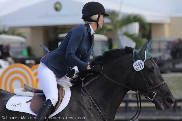 Probably my favorite jacket at WEF. Classy and pretty!