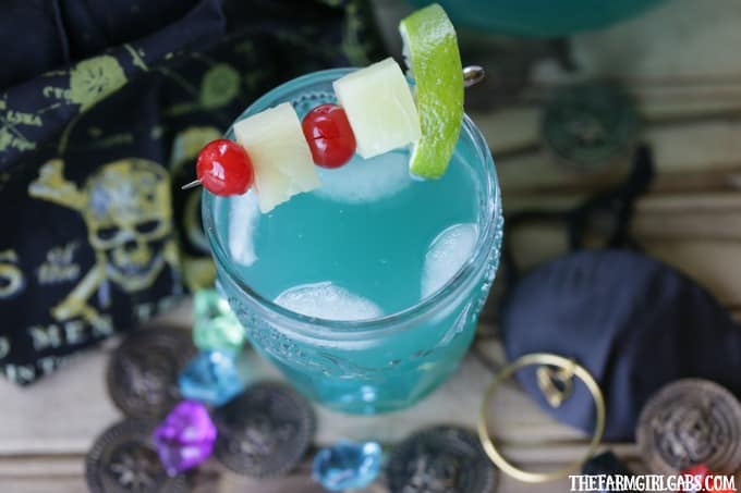 Celebrate summer and Captain Jack Sparrow with this refreshing Disney-Inspired Wrecked Pirate Cocktail!