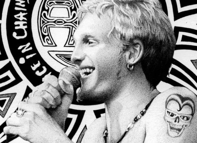 10 Unforgettable Layne Staley Moments - @Loudwire 1 10 Unforgettable Layne Staley Moments - @Loudwire Artes & contextos Layne Staley