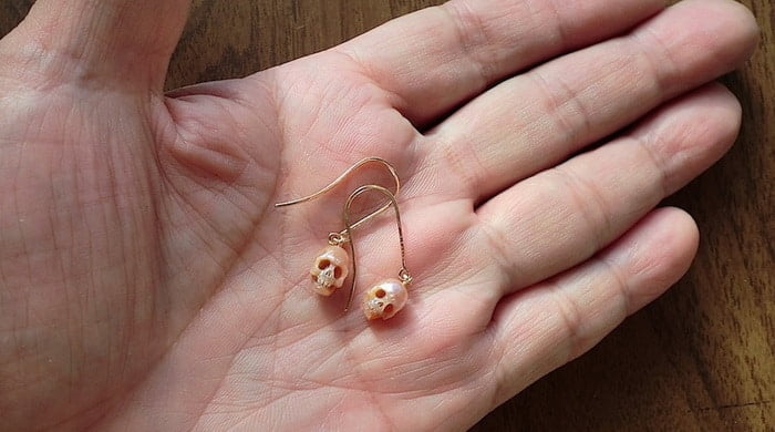 New Miniature Anatomical Sculptures and Jewelry Carved From Pearls by Shinji Nakaba - @This Is Colossal 1 Miniature Anatomical Sculptures