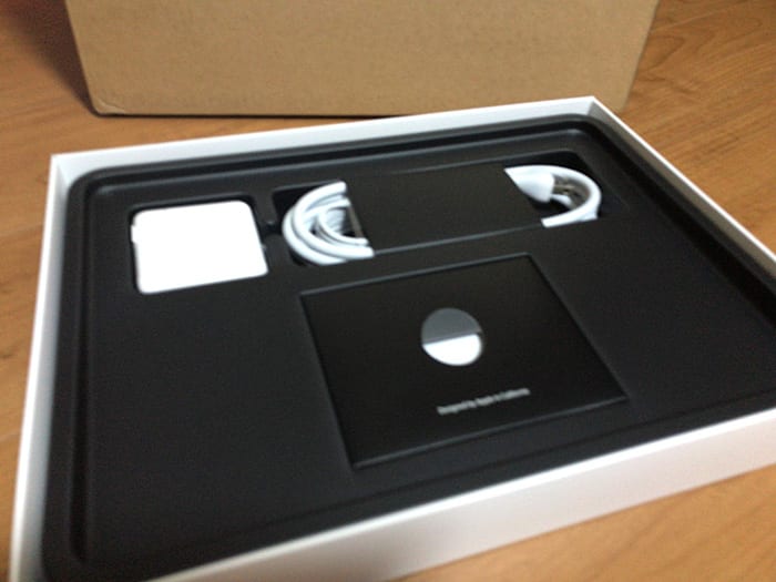 macbookair-open180902_015.jpg Macbookair の付属品