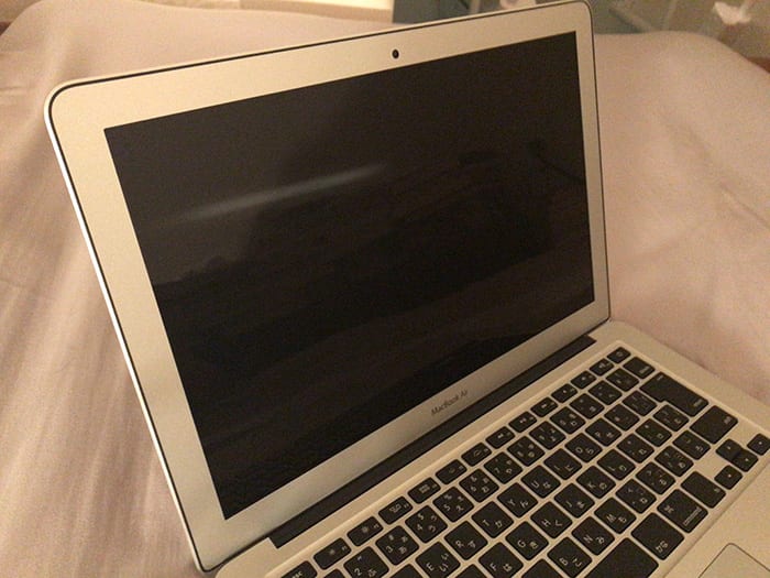 macbookair-open180902_024.jpg 新品同様のMacbookair整備済製品の画像