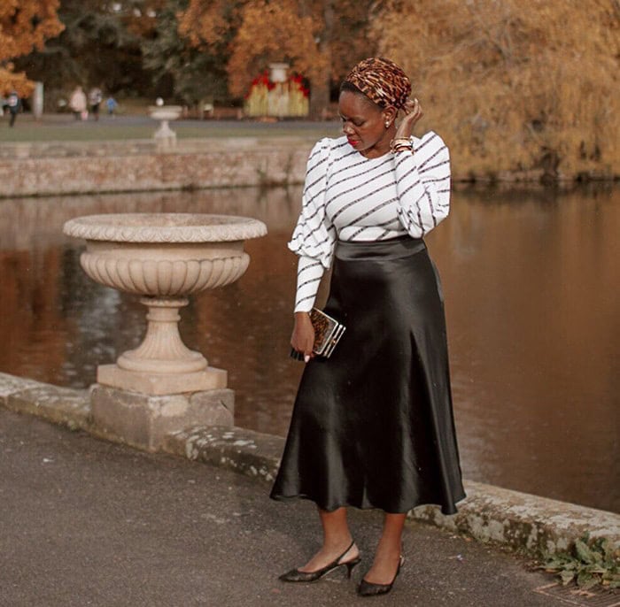 Aba in an outfit for the pear shape figure | 40plusstyle.com