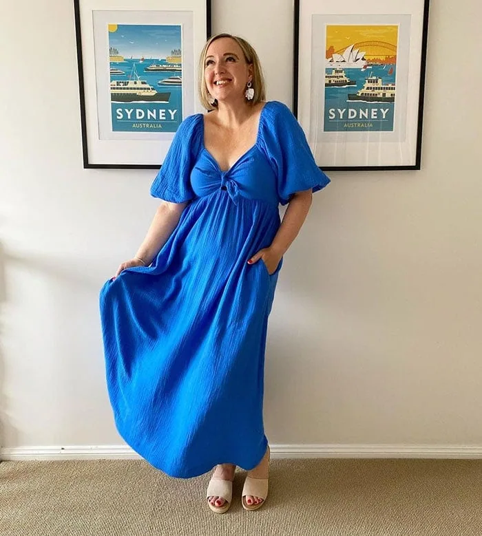 Dresses to hide a tummy - Kylie in an empire line dress | 40plusstyle.com