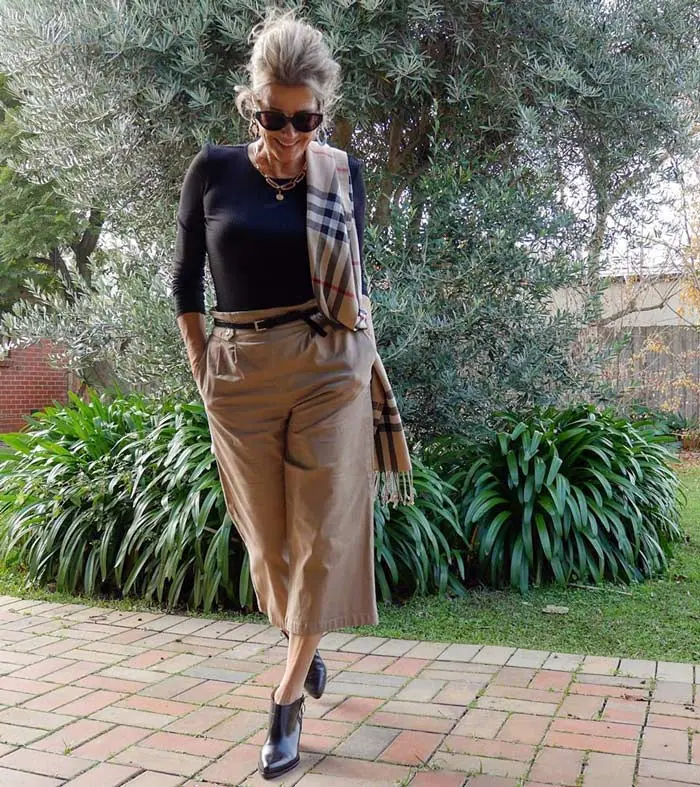 Balancing your look with a slim fitting top and wide legged pants | 40plusstyle.com