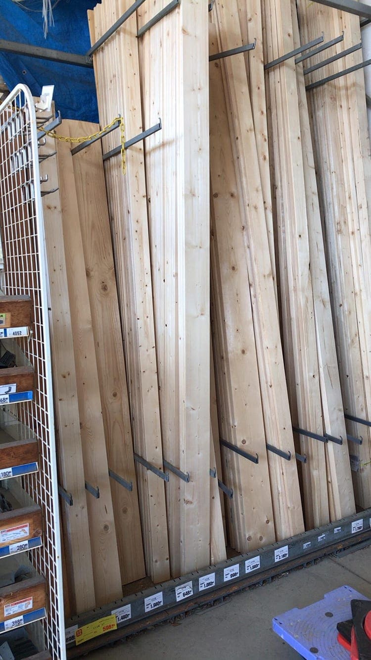 diy-shelf-storage190508_012.jpg 近所のホームセンター「コーナン」で木材や資材の調達イメージ画像