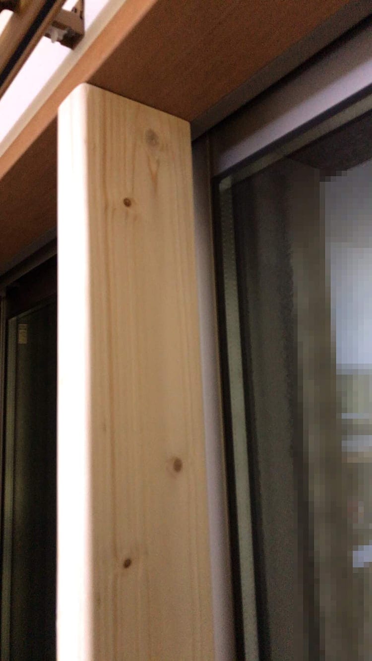diy-shelf-storage190508_045.jpg 窓枠に木材を入れ込んだ画像02