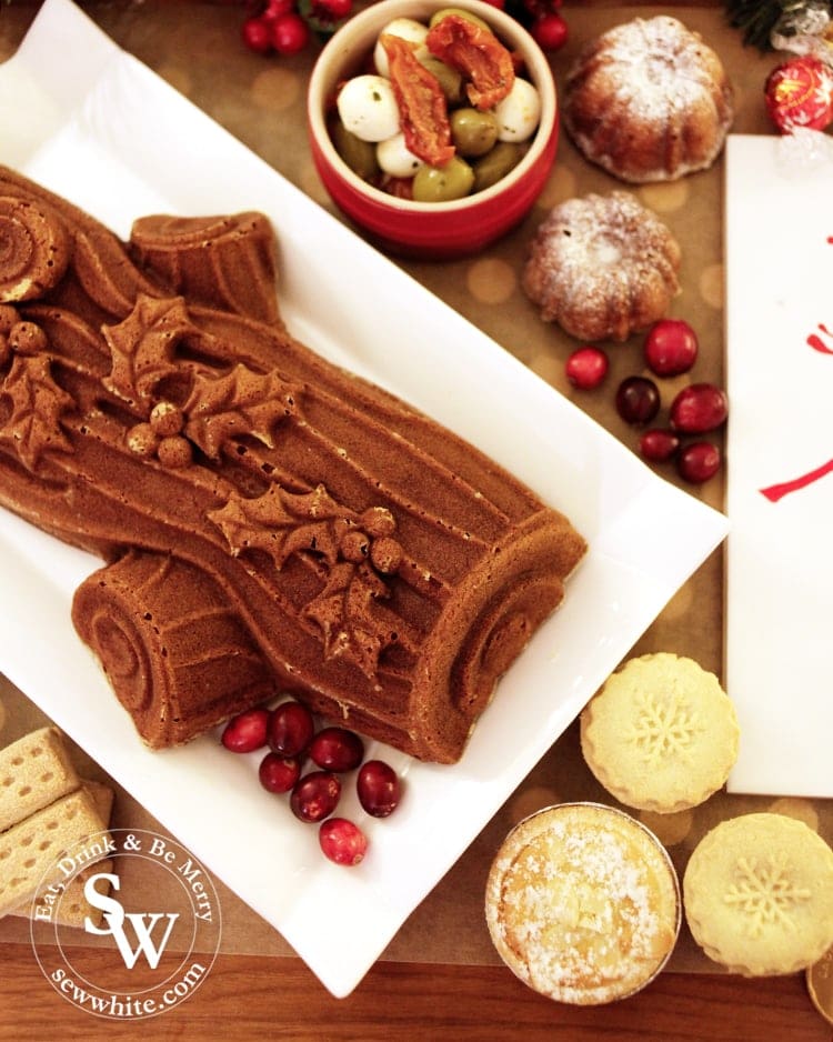 Christmas yule log lemon and cranberry cake with the nordic ware cake tin