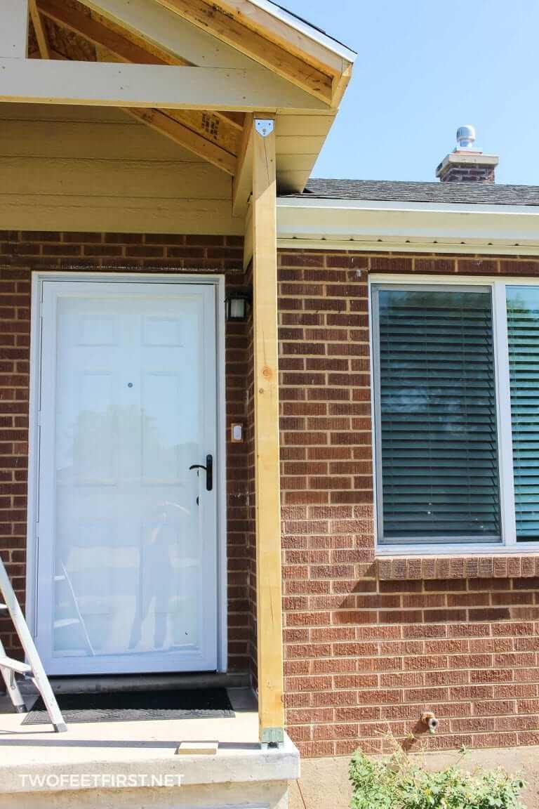 BEFORE PORCH COLUMN MAKEOVER