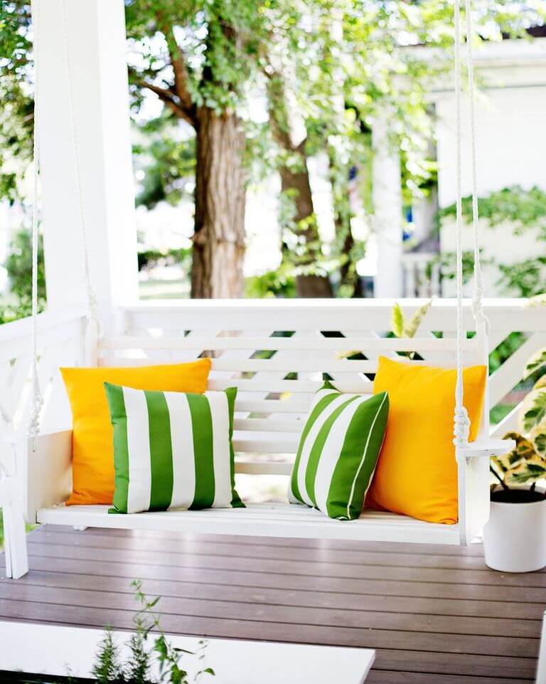 BRIGHT WHITE PORCH SWING DESIGN IDEAS