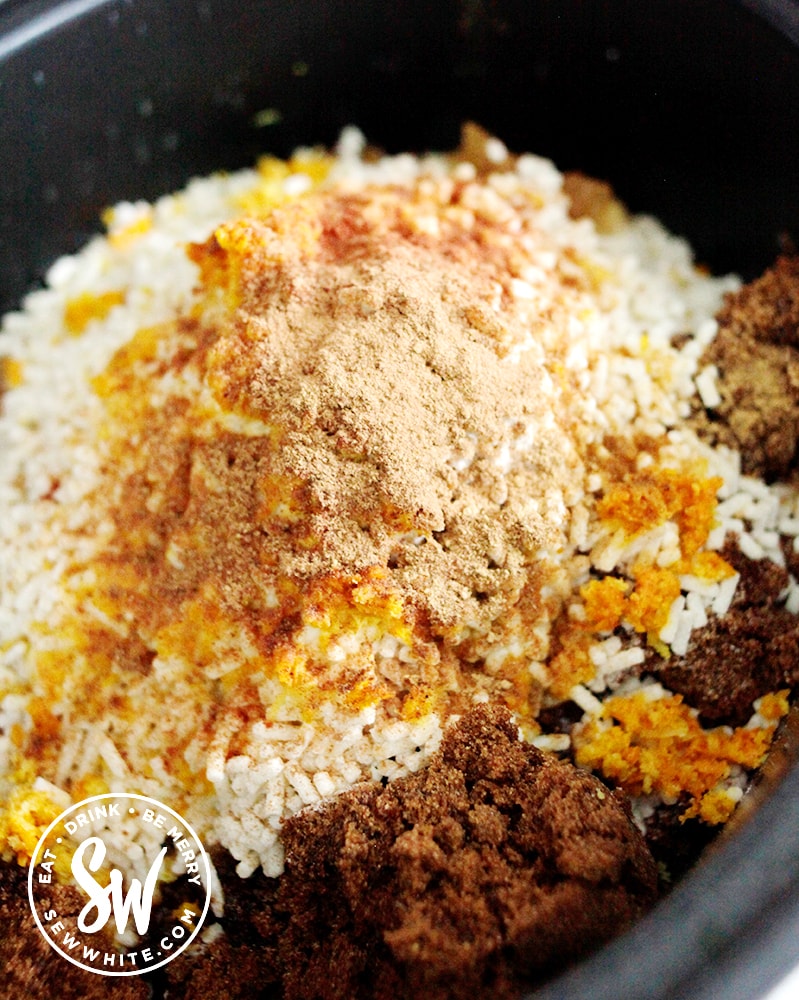 mixed spices, cinnamon, cloves added to the vegan mincemeat