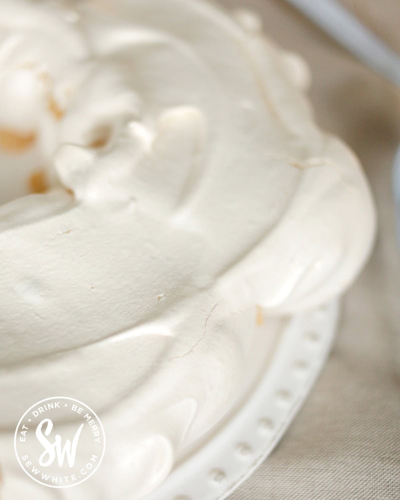 The cooked meringue ready to be decorated