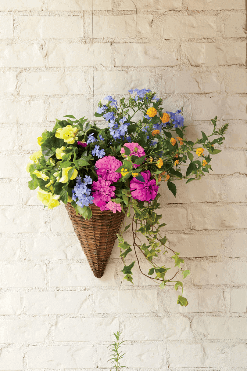 HANGING FLOWER PLANTS FRONT PORCHES DECORATION IDEAS