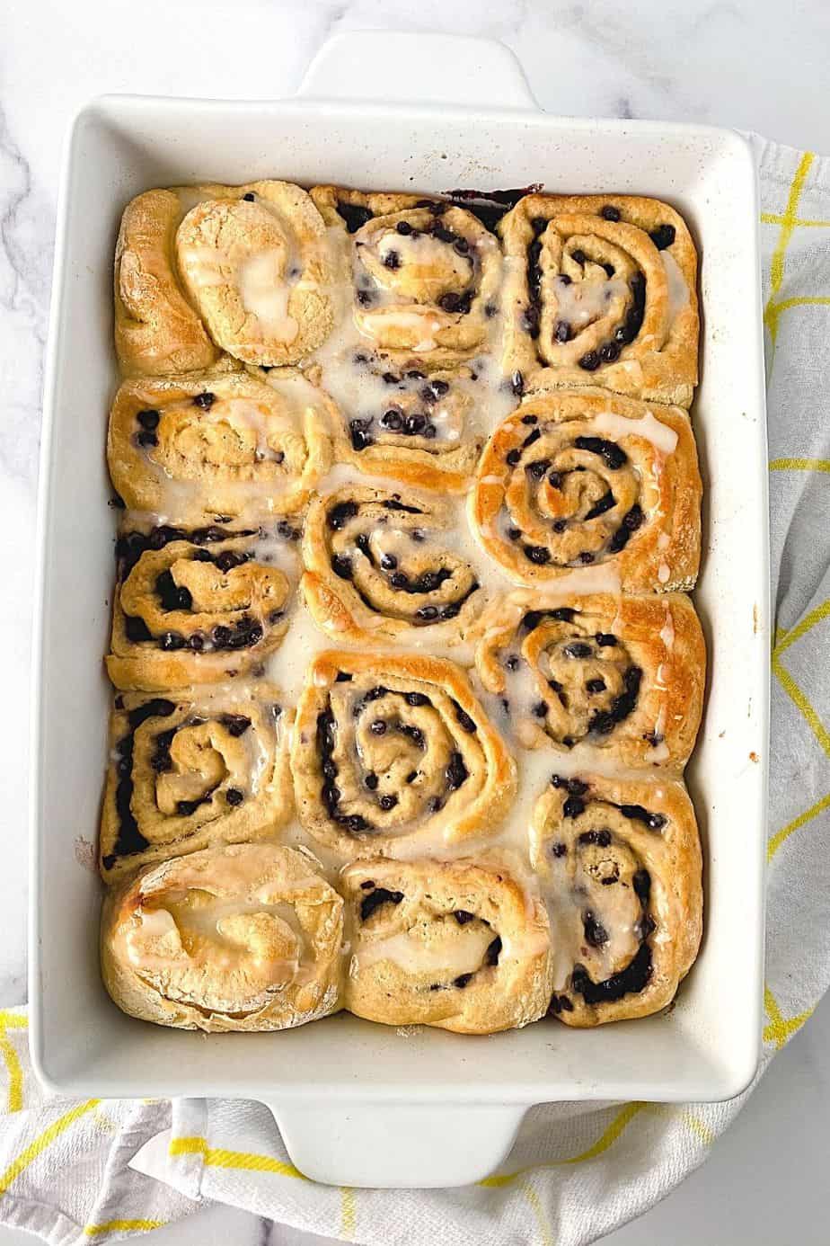 Love the tangy taste of lemon with blueberries? If so, these Lemon Blueberry Rolls will quickly become your next favorite sweet treat because of their amazing flavor. Blueberry Lemon rolls are fluffy, creamy and filled with sweet blueberries. These breakfast rolls are the perfect breakfast treat.