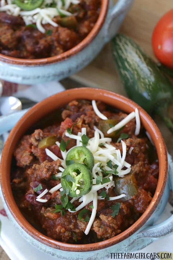 From Game Day to snow day, this Easy Classic Chili recipe is the perfect comfort food.