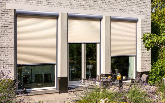 Защитные ролеты