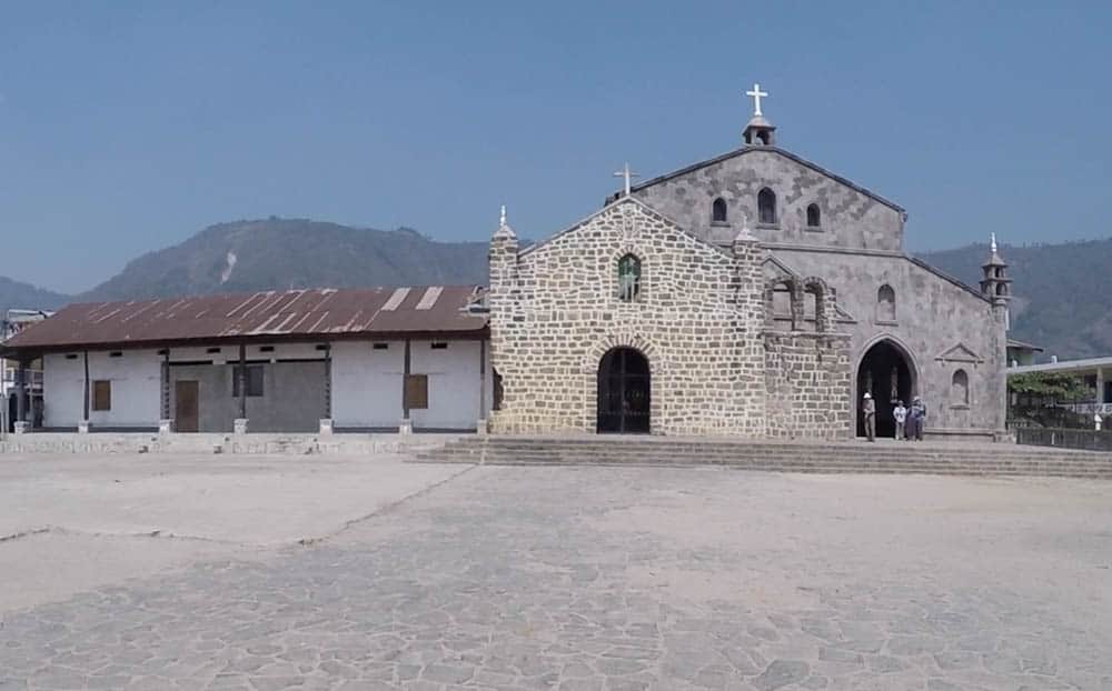 Traveling Guatemala – Of Maya Ruins, Colonial Cities and Volcanoes 41 Traveling Guatemala – Lago de Atitlan