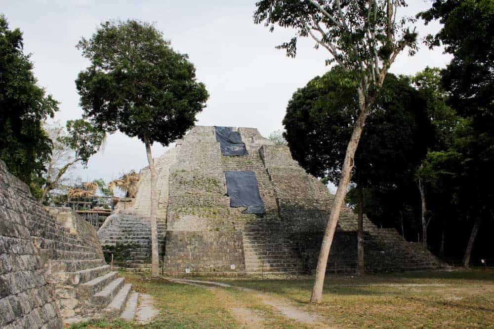 Traveling Guatemala – Of Maya Ruins, Colonial Cities and Volcanoes 15 Traveling Guatemala – Yaxhá