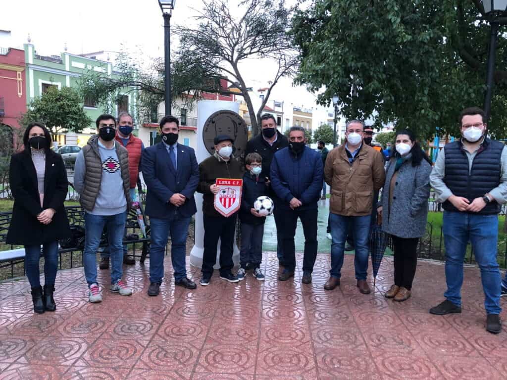 El loreño José Antonio García Muñoz ‘Muñoles’ ya cuenta con una placa en la Plaza Patronato ‘D. Juan Coca’ 1 placajam