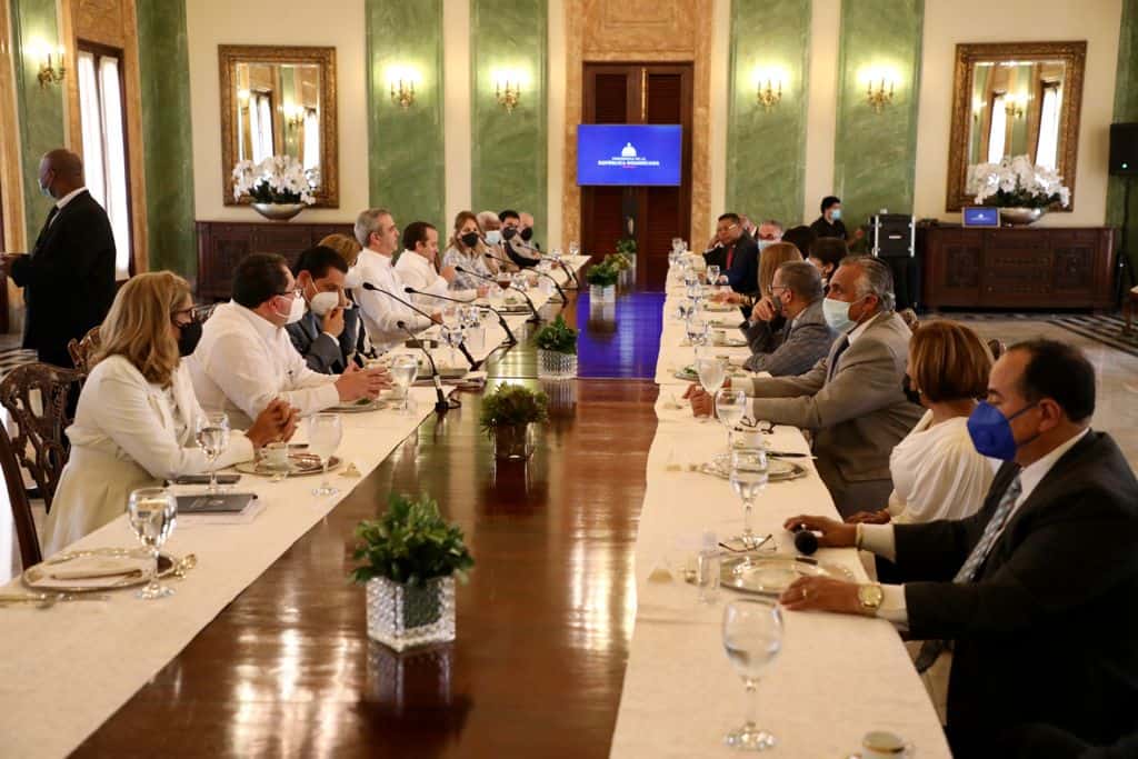 medios