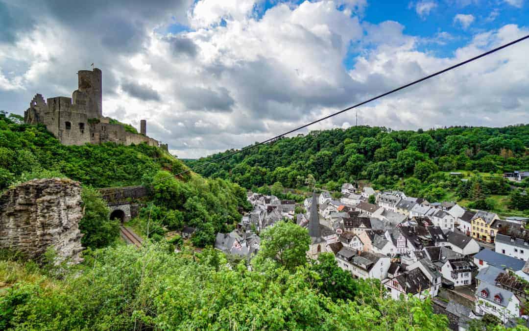 Traveling 5 Monreal in the Eifel – Day Trip to the Romantic Eltz Valley