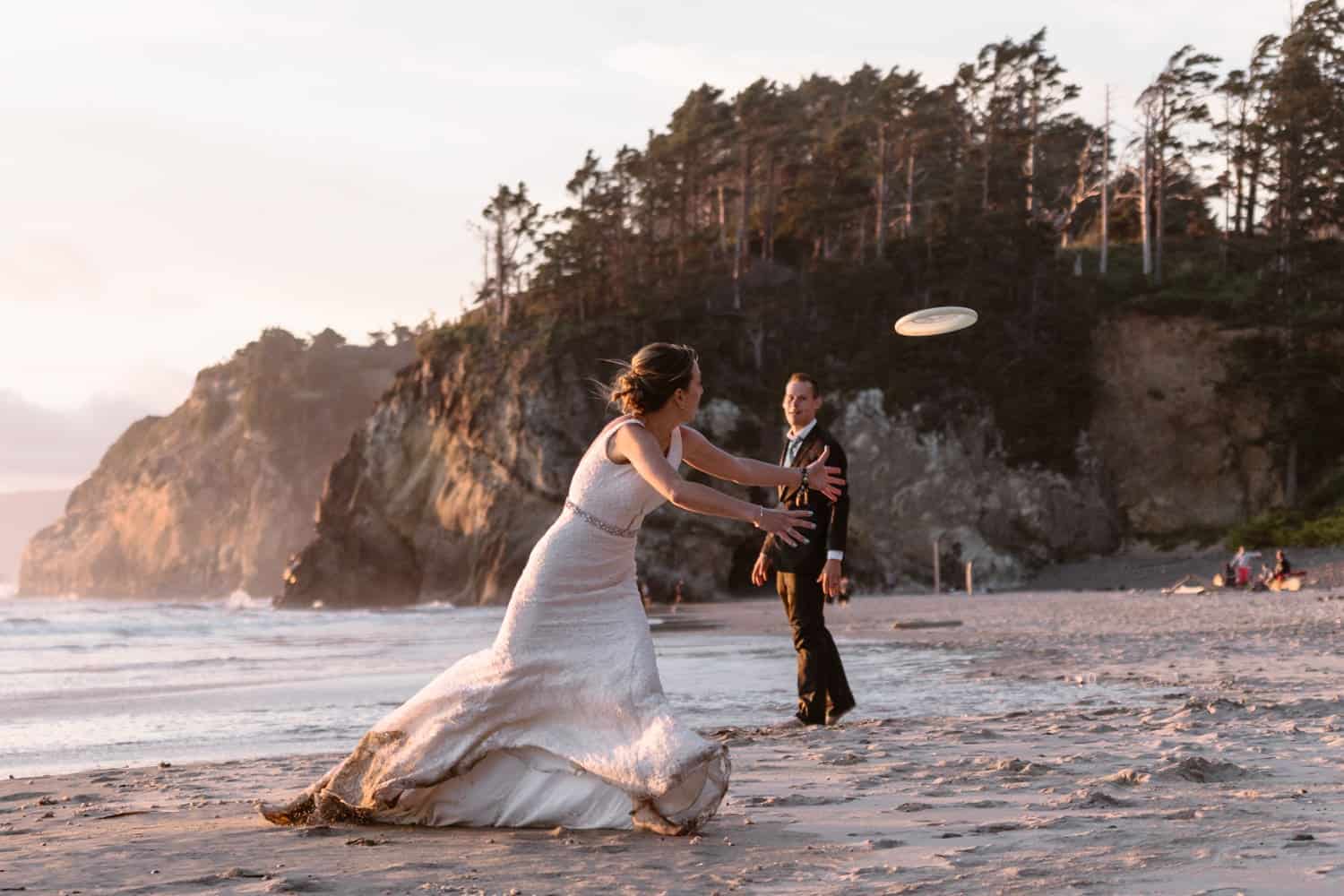 Eloping With Family - Cannon Beach Elopement