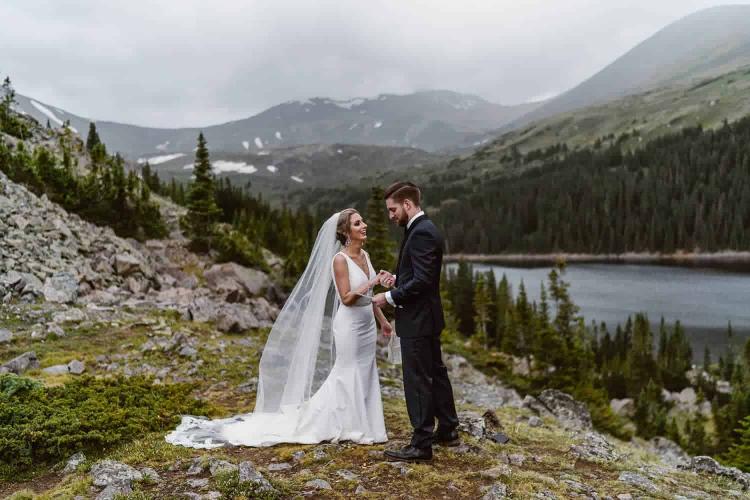 Vow Ceremony Breckenridge Elopement Guide and Spots