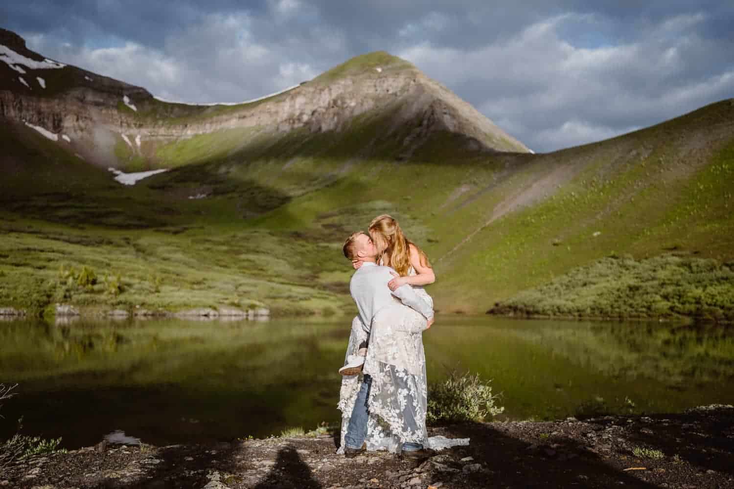 Bride and Groom Kissing Telluride Elopement Packages