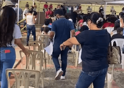 Vacunación detenida, UNPHU.