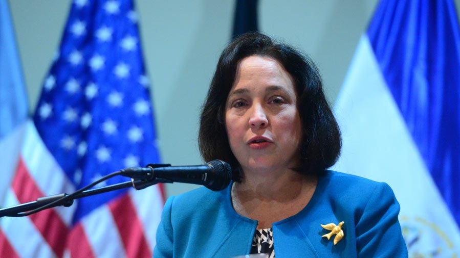 diplomática Jean Manes